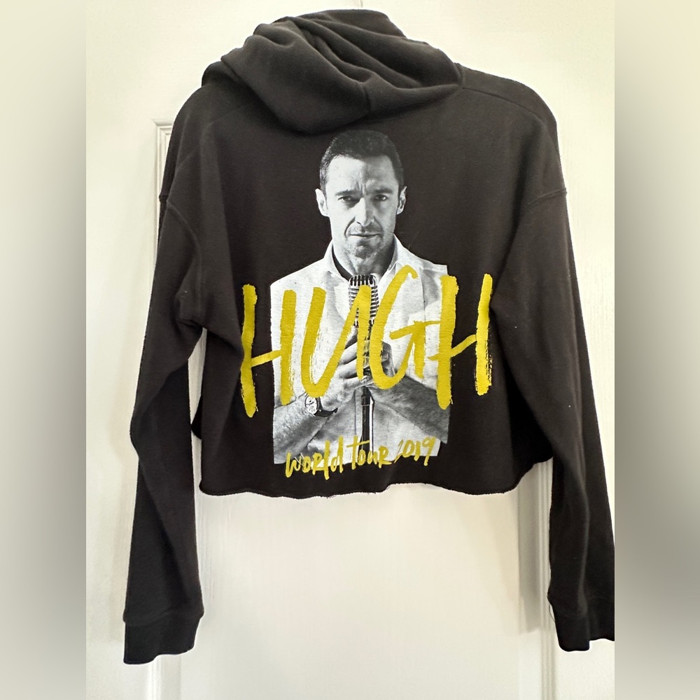 Hugh Jackman Concert Cropped Black Sweatshirt
